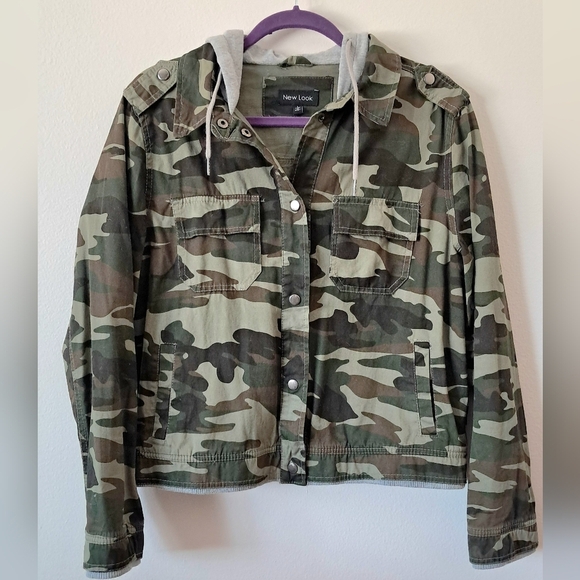 Camouflage Hooded Jacket - Picture 1 of 7